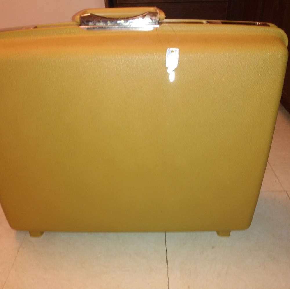 Vintage Samsonite Suitcase with all Original Tags